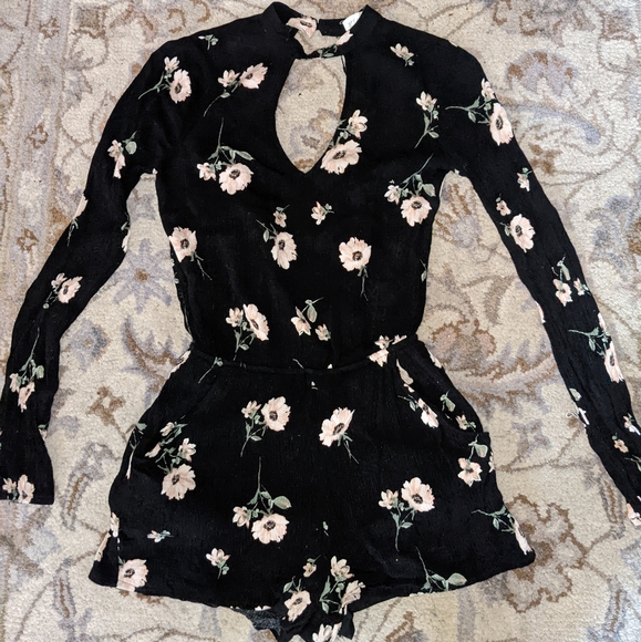 Socialite Pants - Socialite Floral Romper XS